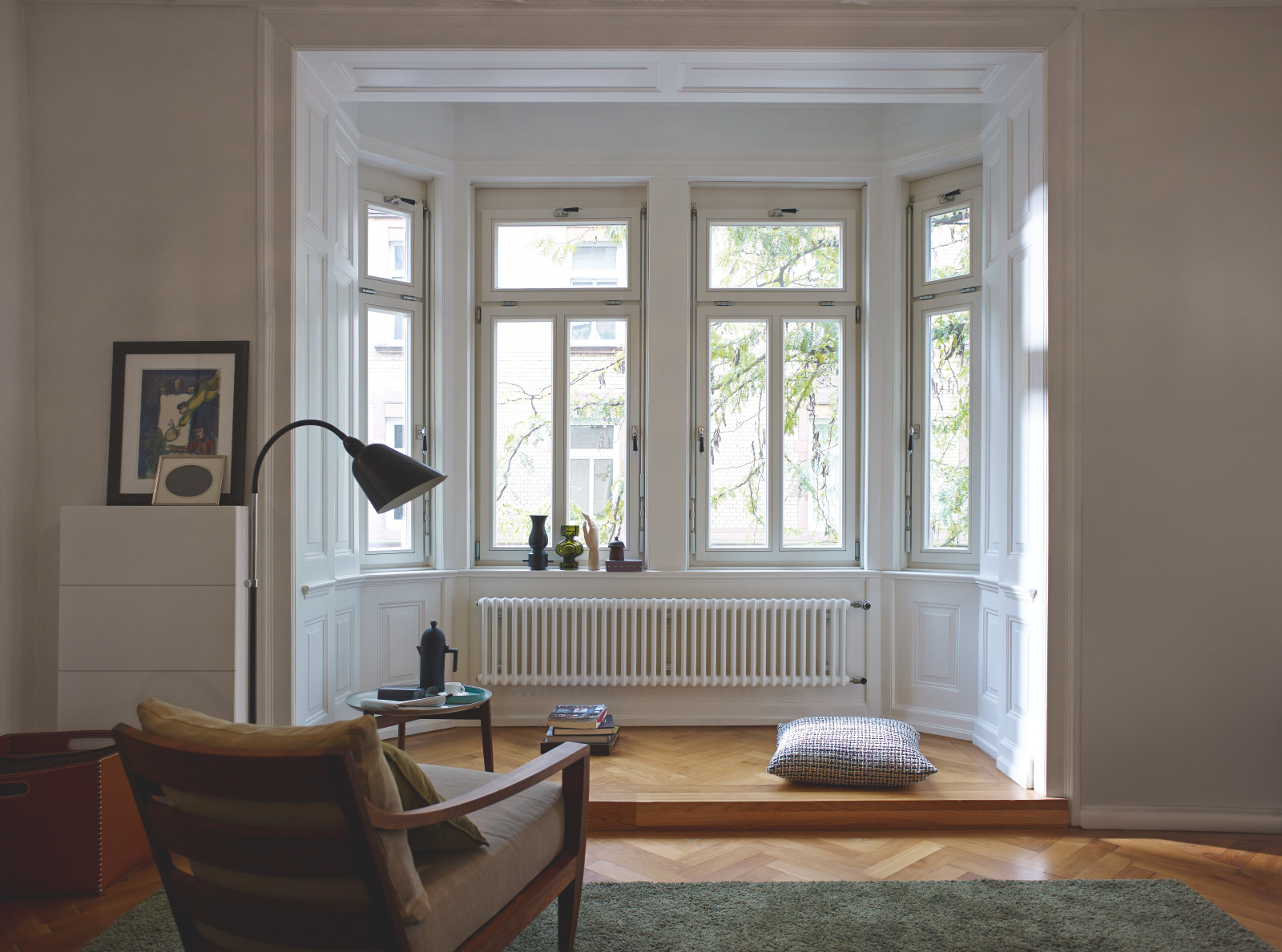 Rendering Zehnder Charleston Decorative radiator Front view