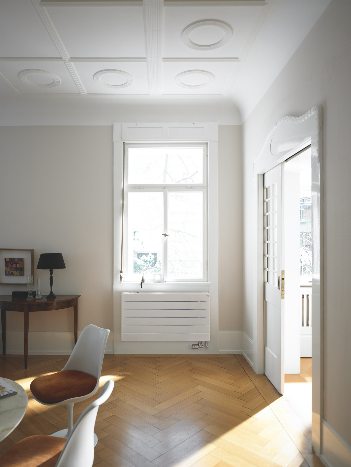Rendering Zehnder Nova Neo Decorative radiator Front view